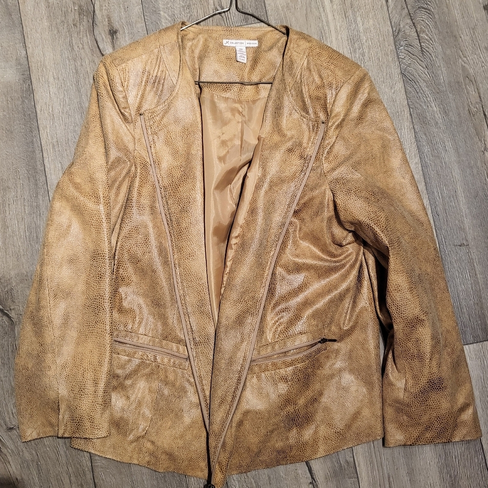 Subtle Animal Print Light Jacket - Picture 7 of 7